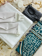 Premium cotton Ihram Kit for Umrah & Hajj – Complete Travel Essentials.