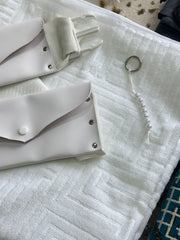 Premium Ihram Kit for Hajj & Umrah – Towel Material with Belt, Janemaz, 7 Tasbih, Soap & Shoe Bag