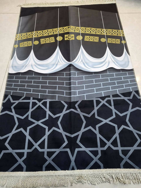 Beautiful padded jaanamaz for adults 13 above.